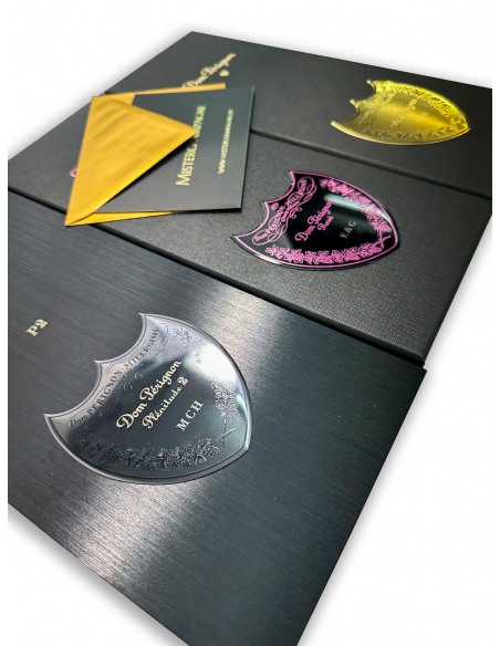 Dom Pérignon Personalized metal shield for P2 Giftbox - 3 letters maximum