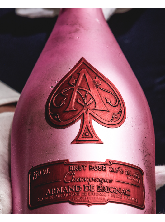 ARMAND DE BRIGNAC Set 2 glasses 28.5 cl & Giftbox Ace of Spades Rosé - 75 cl ARMAND DE BRIGNAC Set 2 glasses 28.5 cl & Giftbox Ace of Spades Rosé - 75 cl