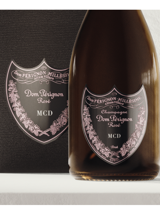 Dom Pérignon Vintage 2009 Rosé Giftbox & Bouteille personnalisés avec gravures sur boucliers en métal - 75 cl