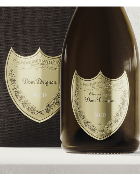 Dom Pérignon 2015 Giftbox & personalisierte Flasche mit Gravur auf Metallschild - 75 cl