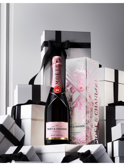 Moët & Chandon Rosé Impérial Limited Edition Giftbox - 75 CL Moët & Chandon Rosé Impérial Limited Edition Giftbox - 75 CL