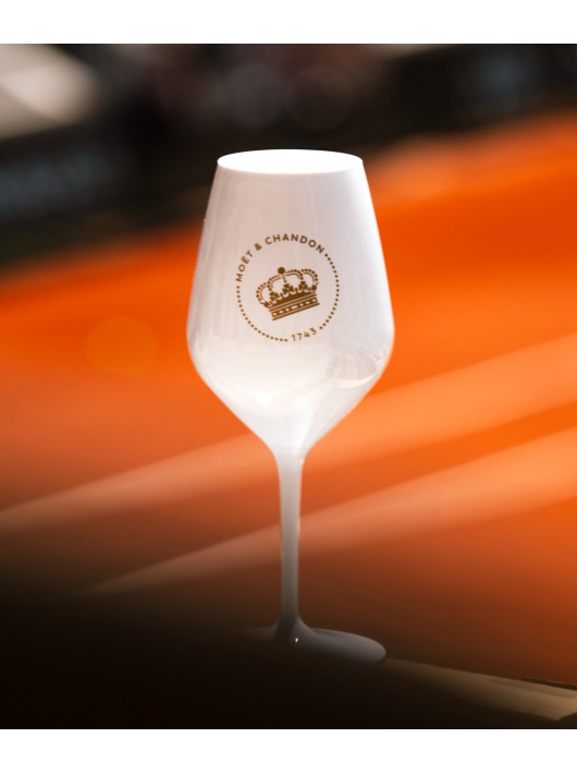 Moët & Chandon 2 White Acrylics Glasses Moët & Chandon 2 White Acrylics Glasses