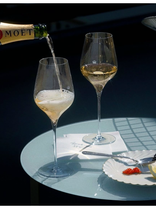 Moët & Chandon Set 2 Verres & 2 Coffrets brut Impérial - 2 x 75 cl Moët & Chandon Set 2 Verres & 2 Coffrets brut Impérial - 2 x 75 cl