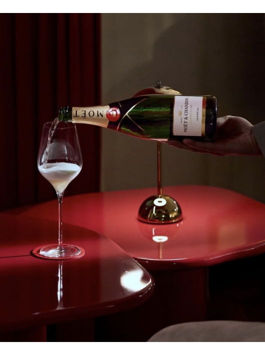 Moët & Chandon Set 2 Verres & 2 Coffrets brut Impérial - 2 x 75 cl Moët & Chandon Set 2 Verres & 2 Coffrets brut Impérial - 2 x 75 cl