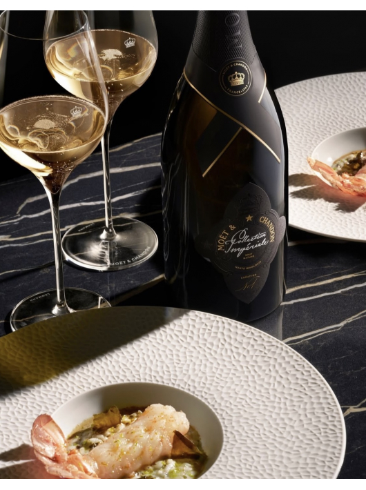 Moët & Chandon Set 2 Glasses & Collection Impériale Creation 1 - 75 cl Moët & Chandon Set 2 Glasses & Collection Impériale Creation 1 - 75 cl