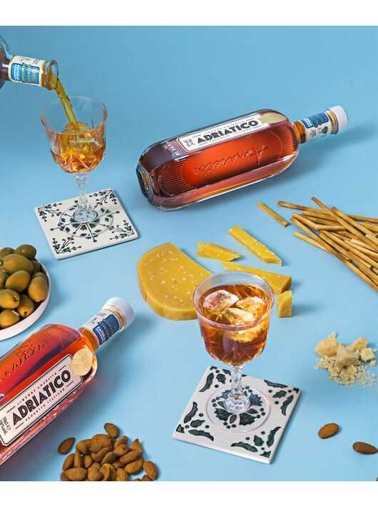 AMARETTO ADRIATICO Roasted - 28% - 70 CL AMARETTO ADRIATICO Roasted - 28% - 70 CL