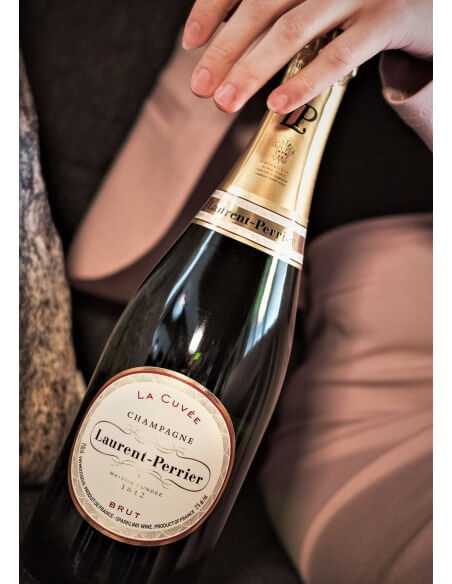 Laurent-Perrier La Cuvée Brut Duo Pack, Limited Edition Giftbox - 2 x 75 cl Laurent-Perrier La Cuvée Brut Duo Pack, Limited Edition Giftbox - 2 x 75 cl