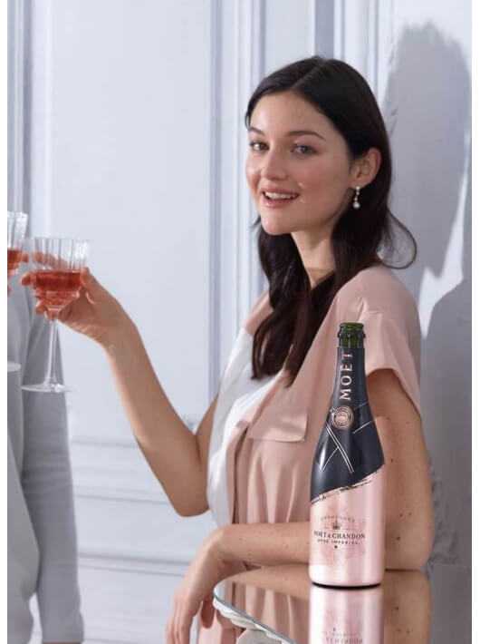 Moët & Chandon Impérial Rosé LIMITED EDITION Signature - 75 cl Moët & Chandon Impérial Rosé LIMITED EDITION Signature - 75 cl