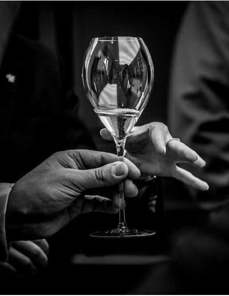 Ruinart Set 2 Verres neutres 41 cl & Blanc de Blancs second skin - 75 cl Ruinart Set 2 Verres neutres 41 cl & Blanc de Blancs second skin - 75 cl