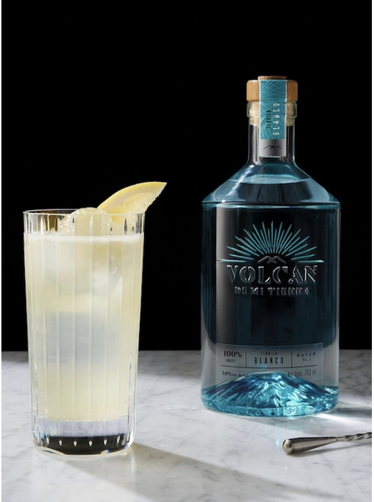 TEQUILA VOLCAN BLANCO - 40% - 70 CL TEQUILA VOLCAN BLANCO - 40% - 70 CL