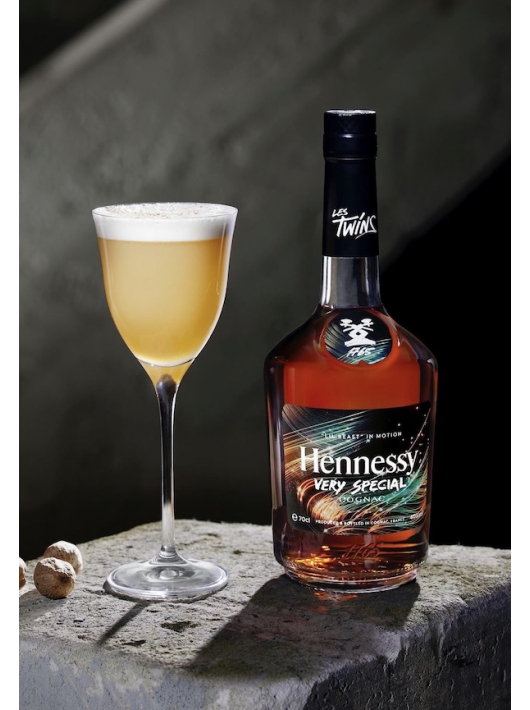 Cognac Hennessy VERY SPECIAL "LIL BEAST" LES TWINS LIMITED EDITION - 40% - 70 CL Cognac Hennessy VERY SPECIAL "LIL BEAST" LES TWINS LIMITED EDITION - 40% - 70 CL
