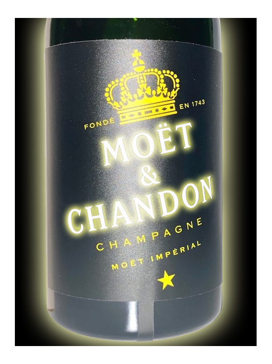 Moët & Chandon Brut Impérial Flashing Light Limited Edition JEROBOAM - 300 cl Moët & Chandon Brut Impérial Flashing Light Limited Edition JEROBOAM - 300 cl